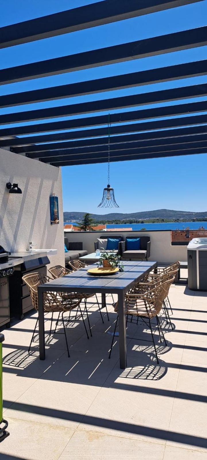 Penthouse Aurelia, Rooftop Terrace & Jacuzzi Turanj Exterior photo